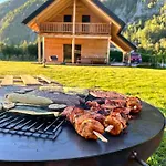 Gruenhaus - Dein In Holiday home