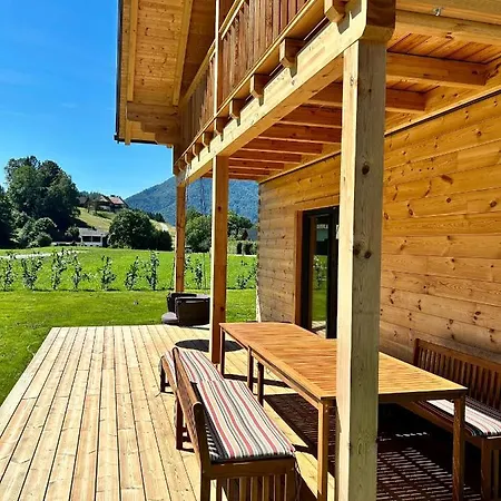 Semesterbostad Gruenhaus - Dein In