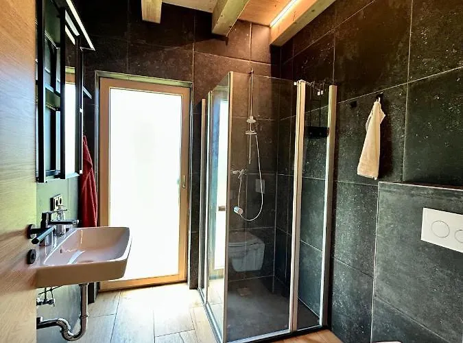 Gruenhaus - Dein In Vakantiehuis Grünau im Almtal